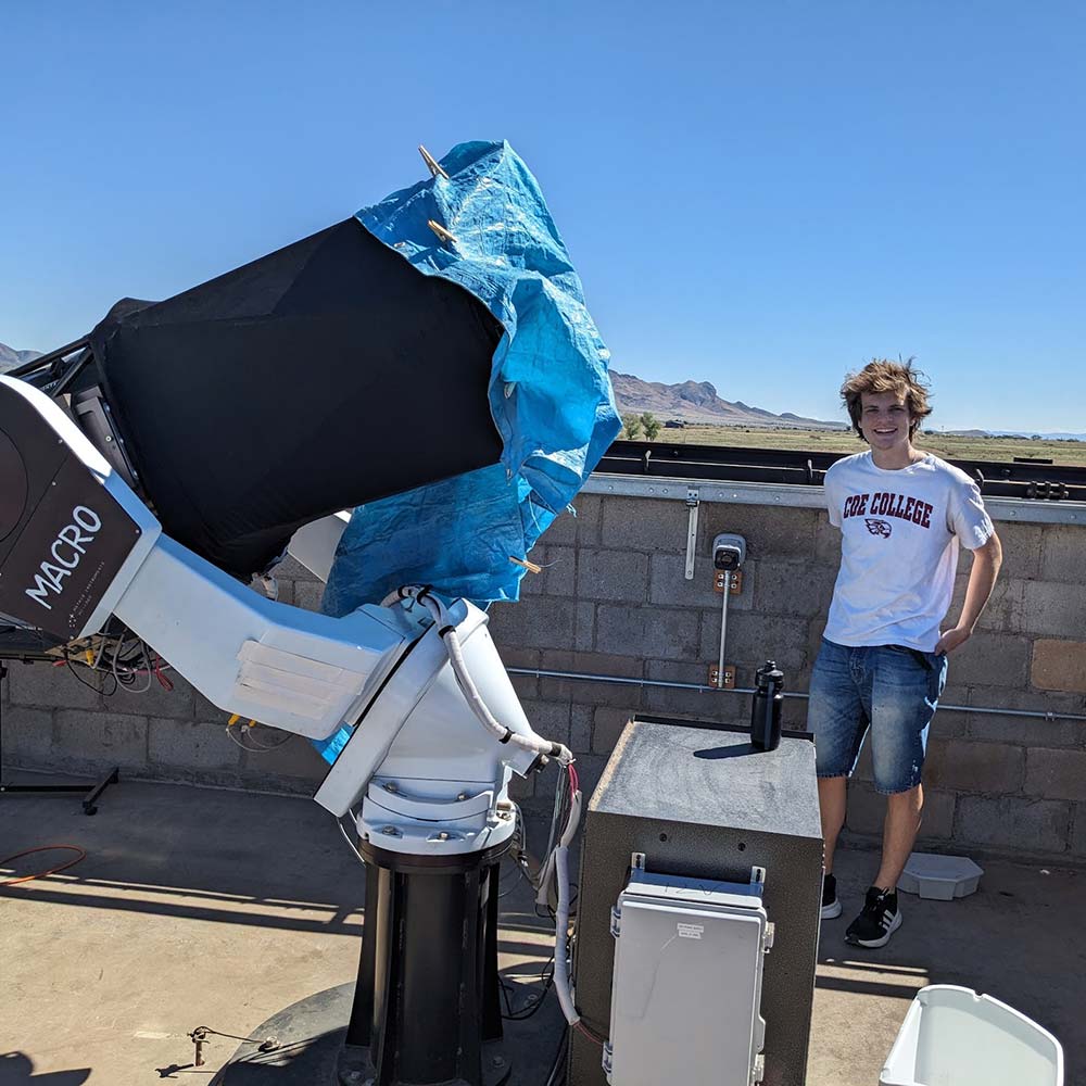 Coe College student contributes to first peer-reviewed publication by MACRO Consortium